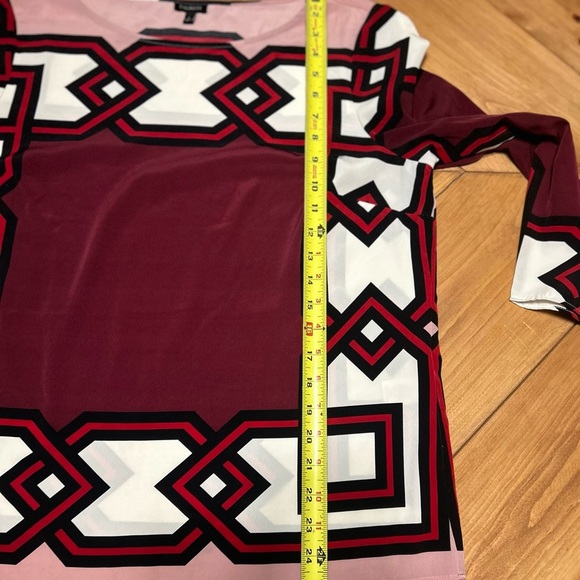 Talbots 100% polyester Burgundy and Pink Geometric Blouse Size large - Picture 3 of 7